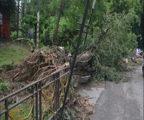 Rainfall affects Lucknow adversely….!