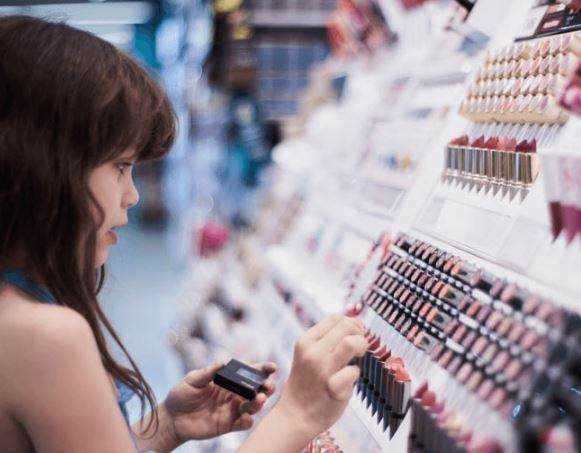 Identify these five ways to avoid buying fake makeup products