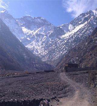 What are the amazing facts about Atlas Mountain?