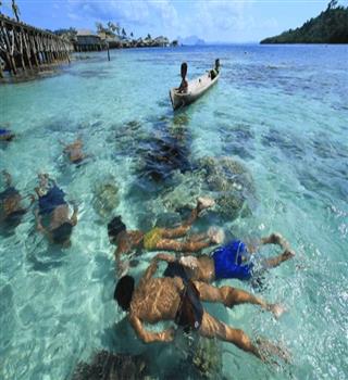 Bajau tribe that can hold their breath underwater