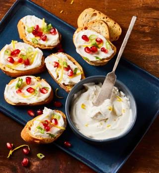 9 Snacks That Are Non-Poisonous