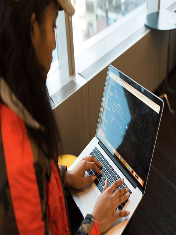 Top 10 countries where software engineers are in high demand