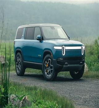 5 amazing Features of Rivian R1S electric SUV