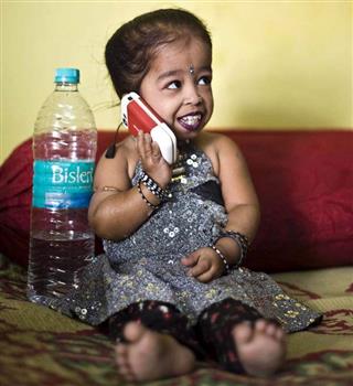 World's shortest woman