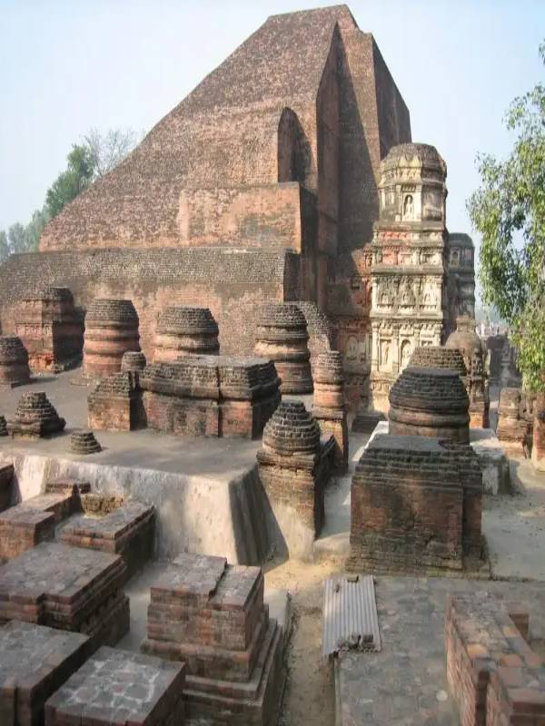 Who built Nalanda university and Takshashila university? - MindStick ...