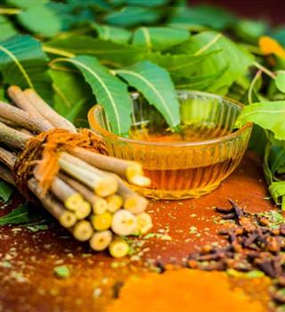 7 Remarkable Neem and Turmeric Benefits