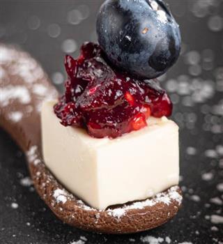 Edible cutlery spoons that you can eat