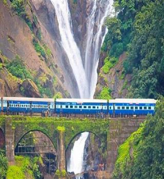 10 Amazing Waterfalls You Must Visit in Maharashtra