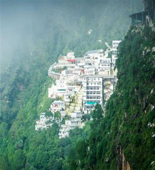 10 Sacred Pilgrimages in India You Should Know About