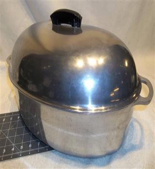 Why are modern cooking utensils bad for health?