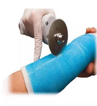 How does a plaster cutter work?