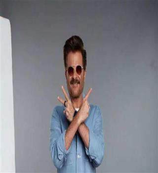 Anil Kapoor shares Mere Ek Bhi Baal Safed Nahi Hain