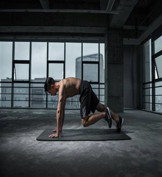 9 habits and exercises that help improve eyesight naturally