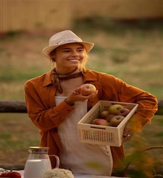 Is it OK to eat apples on an empty stomach?