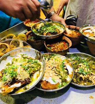Best Chaat Food Stall in Varanasi