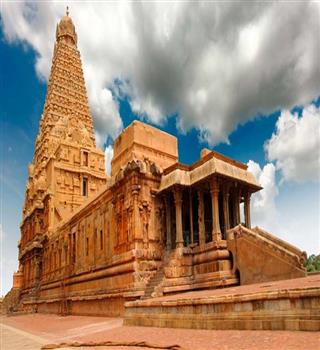 Brihadeeswarar Temple – Where Even Shadows Obey Ancient Design