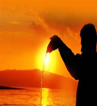 The Spiritual Significance of Offering Water to the Sun (Surya Arghya)