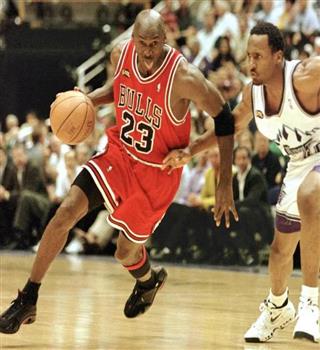 The 10 Greatest Basketball Players of All Time