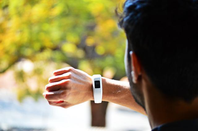 What is Wearable Technology? And its Challenges
