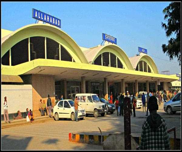Rooftops of Allahabad Railway Station gets loaded up with solar panel