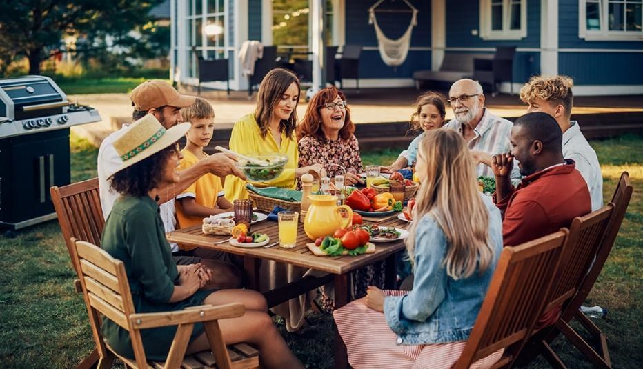 How social connections improve mental and physical health.