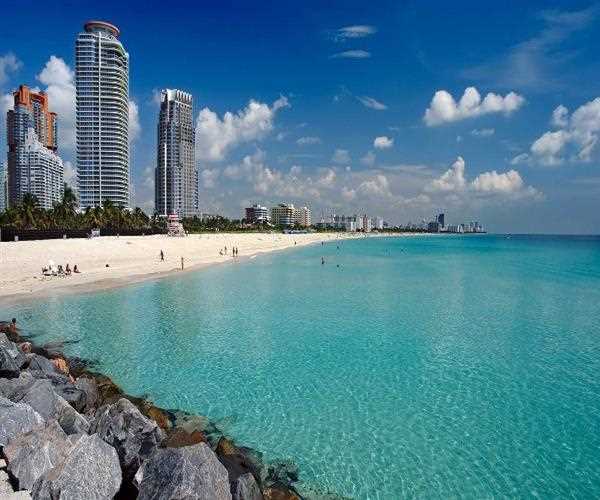 10 Popular Beaches In The US Everyone Must Visit