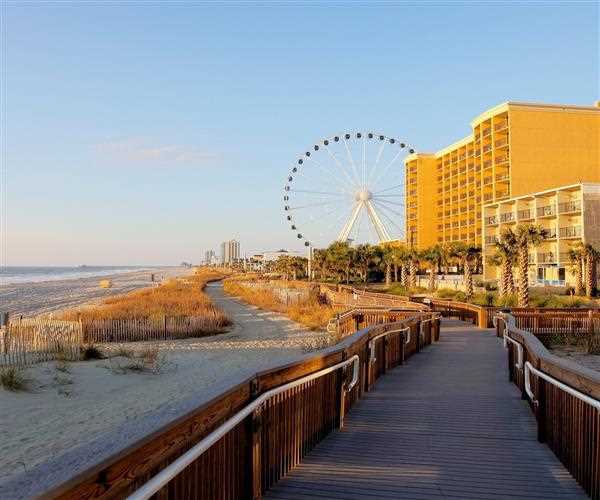 10 Popular Beaches In The US Everyone Must Visit
