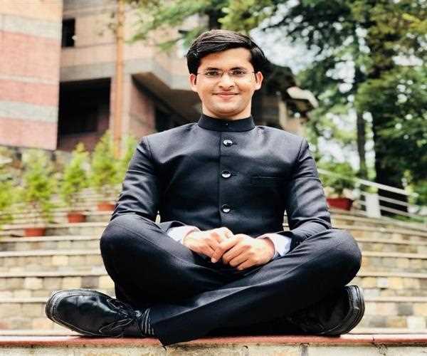 The youngest IAS Officer Ansar Shaikh successful at 21