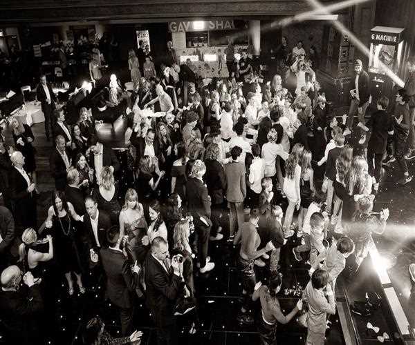 Which is better Family Get together vs clubs and pubs?