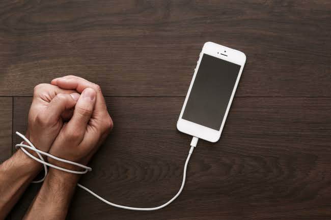 Addicted To Your Smartphone???.....Then Better You Do This