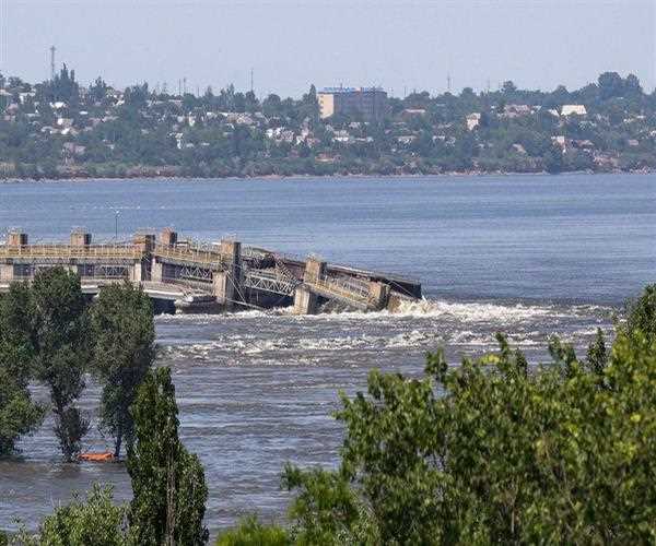 Ukraine Dam disaster affect it's counter offense against Russia