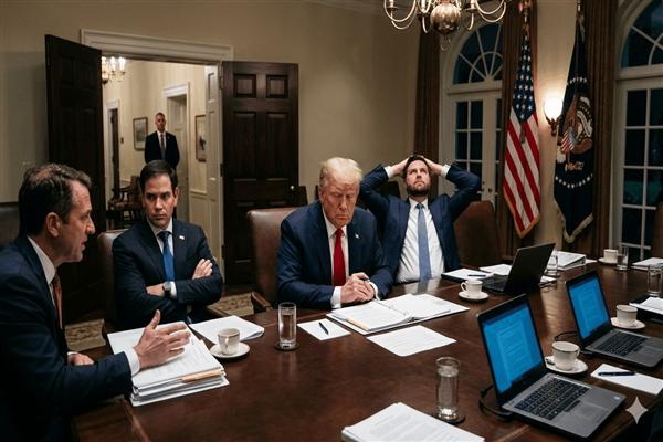 Trump's Meet With Aides Ends Without "Final Determination"