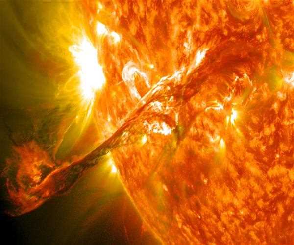 NASA video shows a giant churning tornado on the sun - Latest View 2023