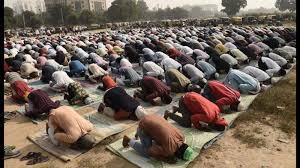 If Namaz is banned in Abu Dhabi, why is it difficult to enforce a ban on public Namaz in India?