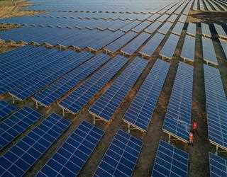 What are Adani plans on green energy