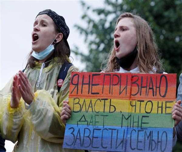 Russian Apex Court decides to ban the LGBT movement, what is it and why is it banned