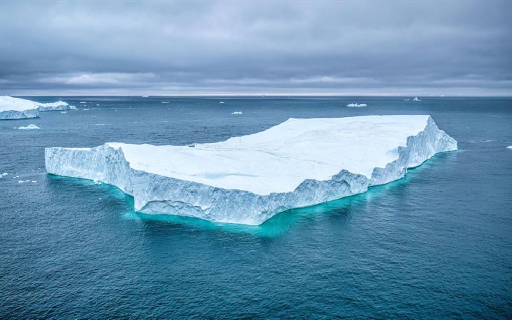 Why Ice Floats on Water – A Simple Yet Fascinating Phenomenon